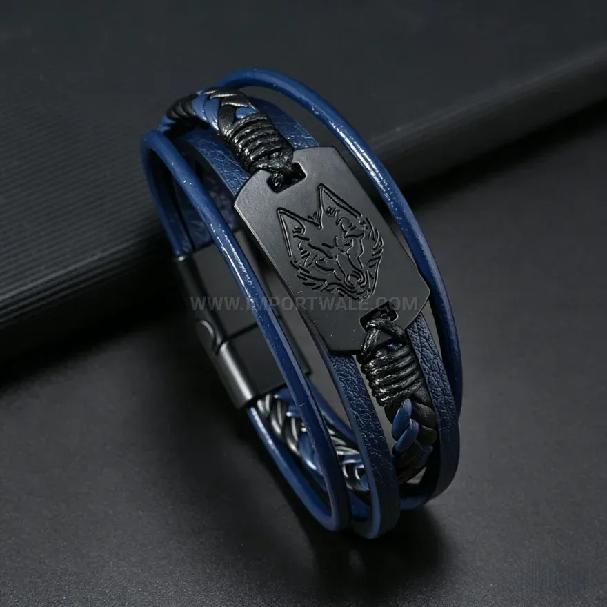 Chic Embossed Wolf Pattern Leather Cuff with Alloy Magnetic Lock