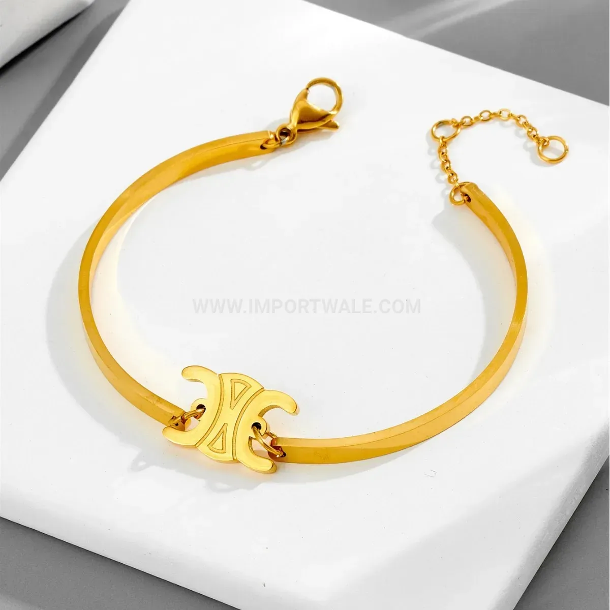 Stylish Vintage Arc de Triomphe Titanium Steel Letter Bracelet