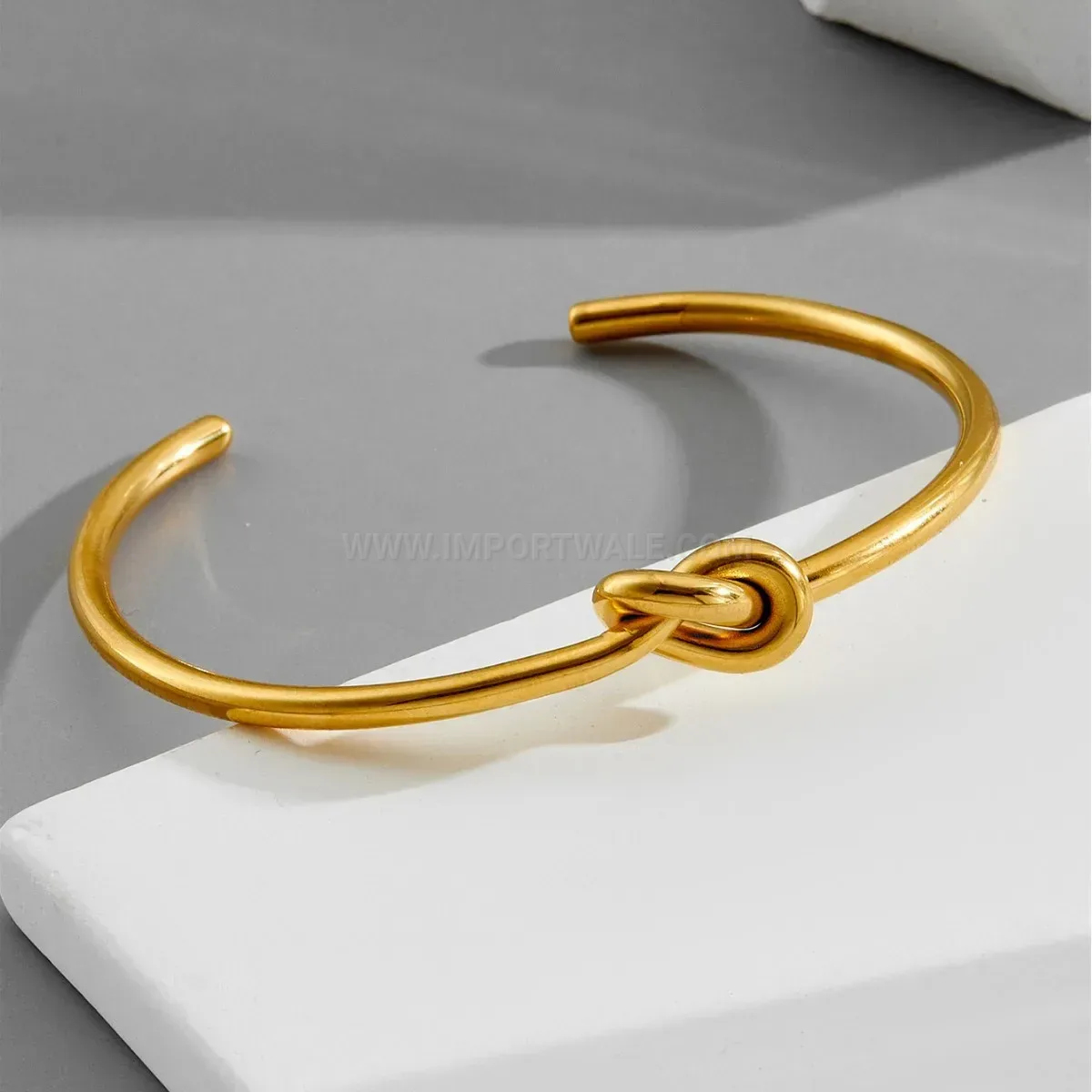 Fashion Minimalist Gold Plated Stainless Steel Love Knot Open Bangle