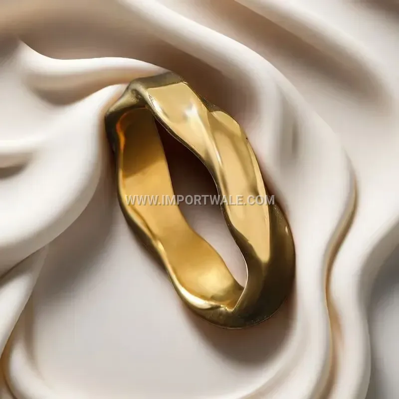 Vintage Antique Finish Mobius Strip Stainless Steel Band Ring
