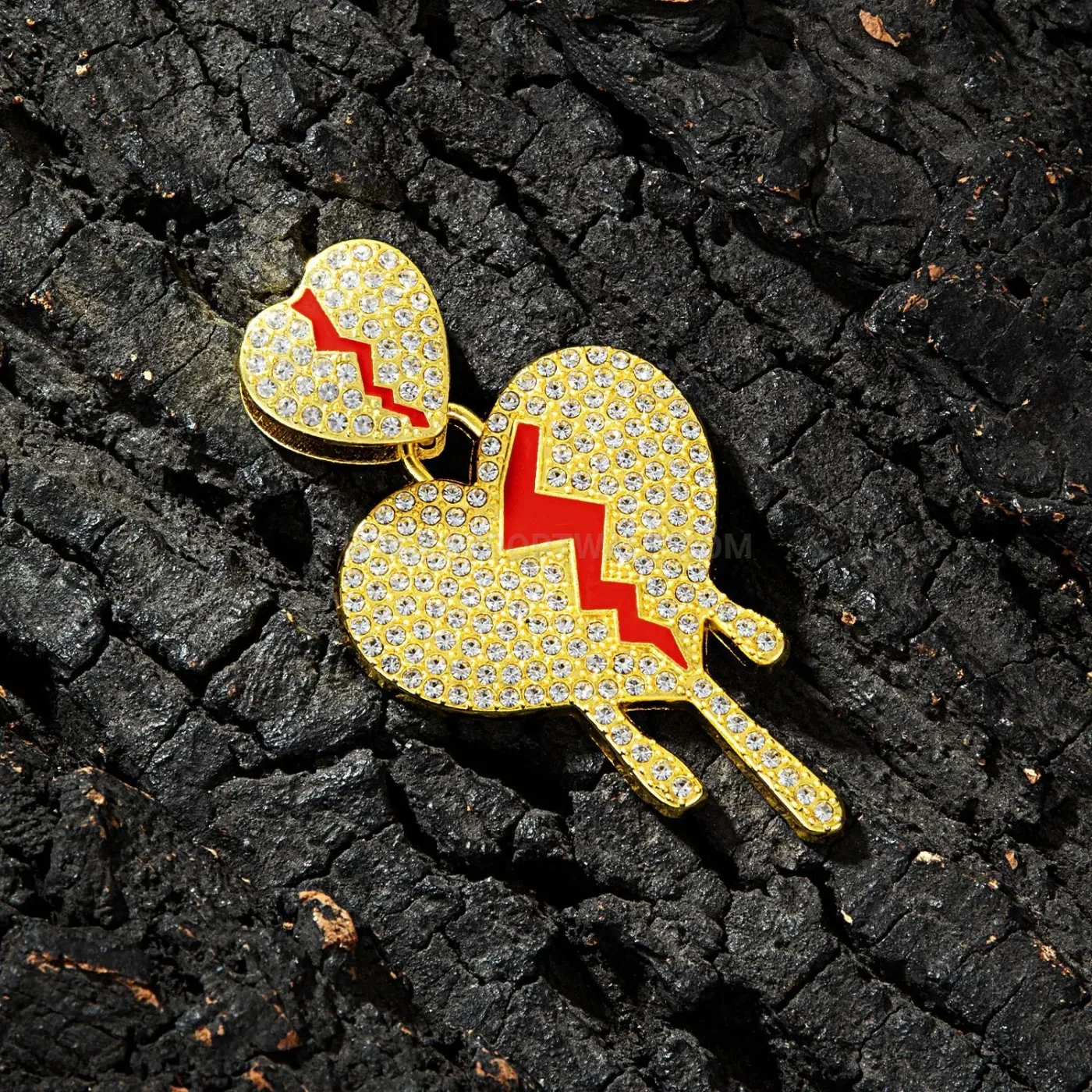 Bold Broken Heart Zinc Alloy Pendant Necklace with Cuban Chain