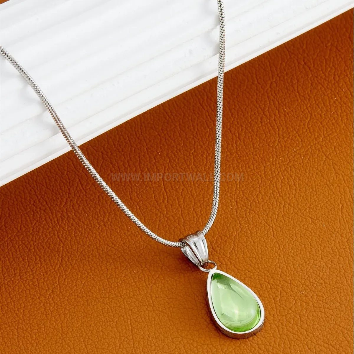 Vintage French Style Teardrop Pendant Titanium Steel Collar Necklace