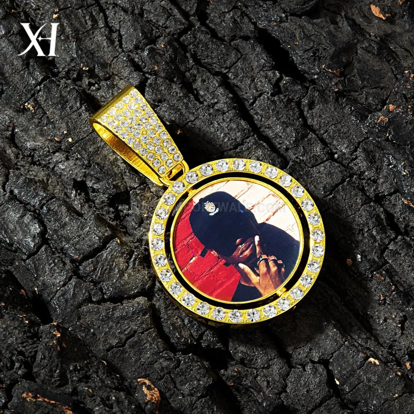 Modern Rotating Double Sided Geometric Photo Frame Pendant Necklace