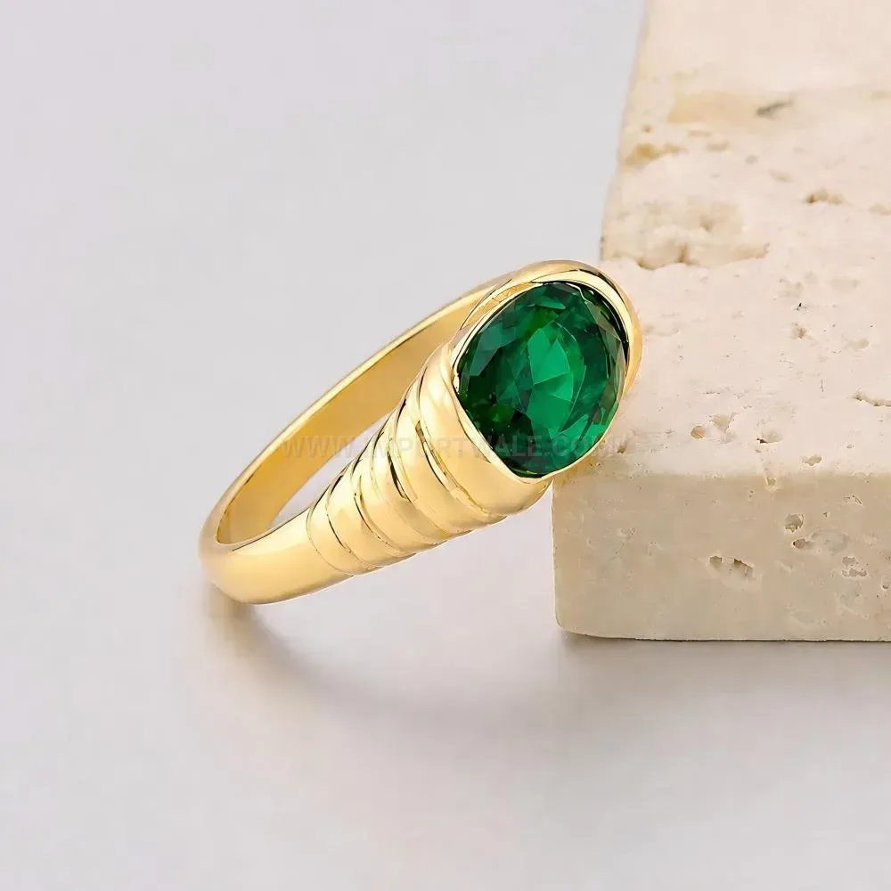 Stylish Striped Stainless Steel Ring Set with Green Gemstone Accent