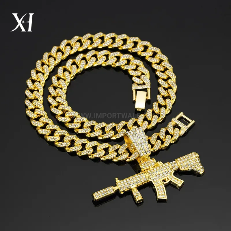 Iced Out M4A1 Assault Rifle Alloy Hip Hop Pendant Necklace