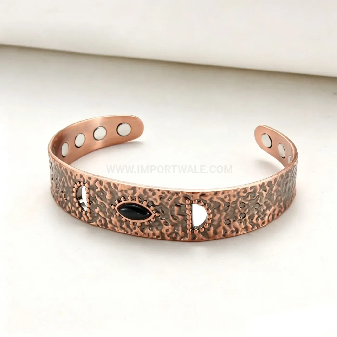 Hammered Vintage Pure Copper Cuff Bracelet with Black Agate