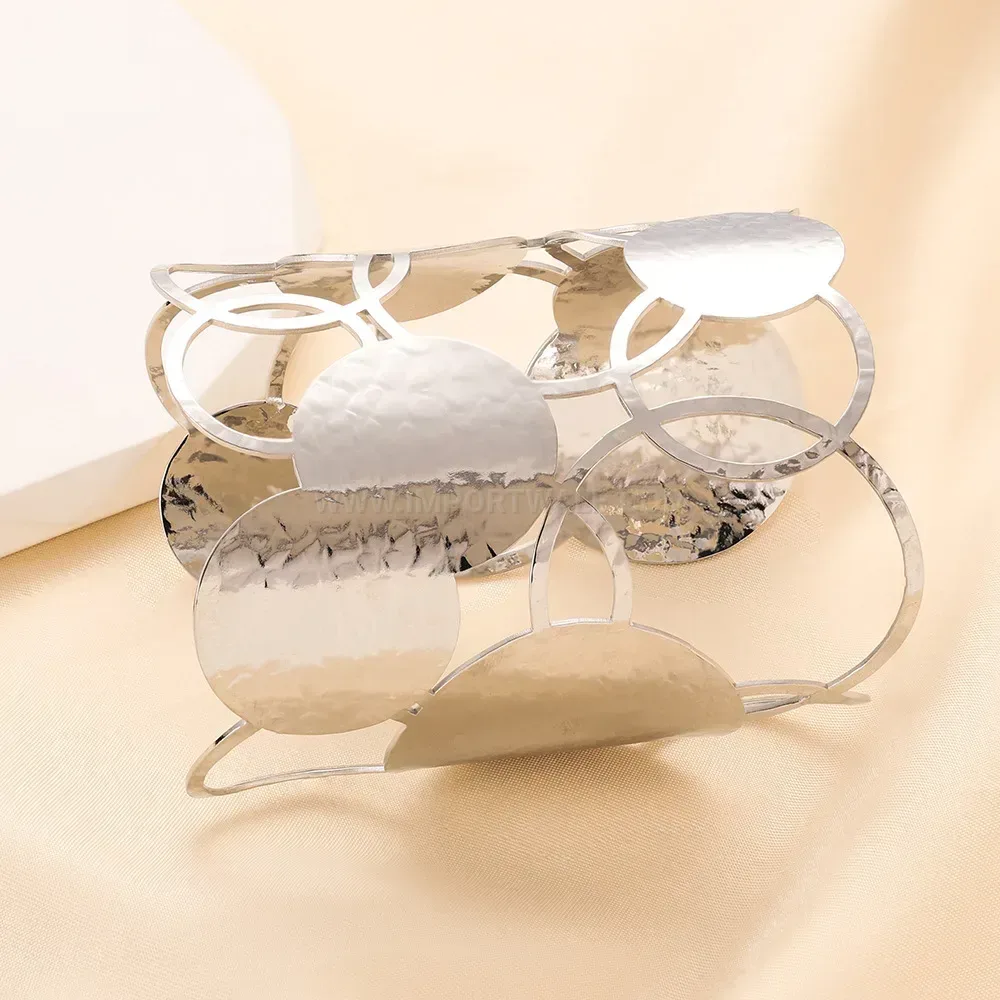 Stylish Cutout Heart Open Cuff Stainless Steel Bangle Bracelet
