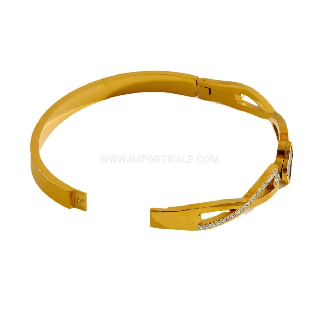 Pave Crystal Four Leaf Clover Titanium Steel Bangle