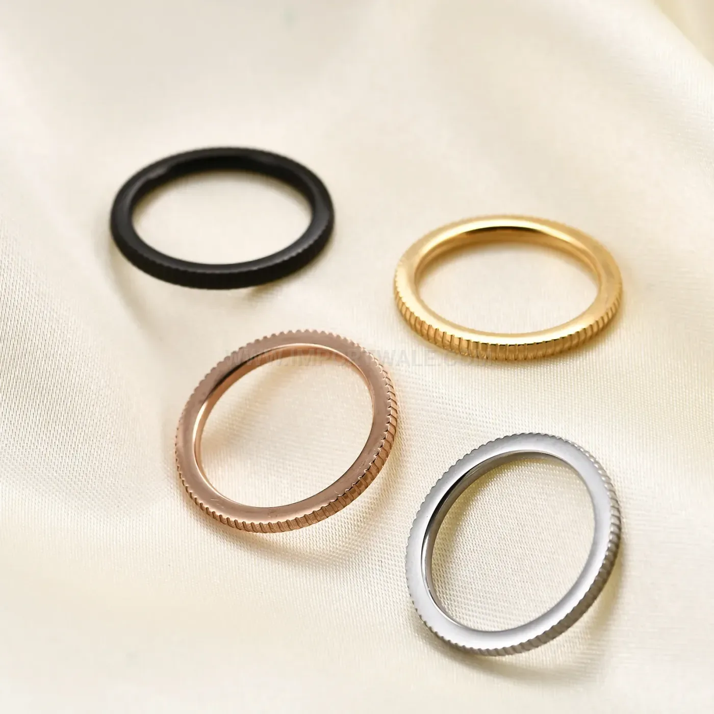 Stylish Four-Color Detachable Cracked Effect Stainless Steel Ring