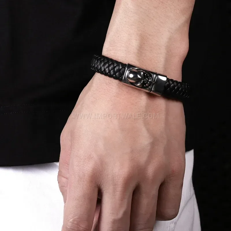 Fashion Skull Charm Leather Band Bracelet In Stainless Steel Finish