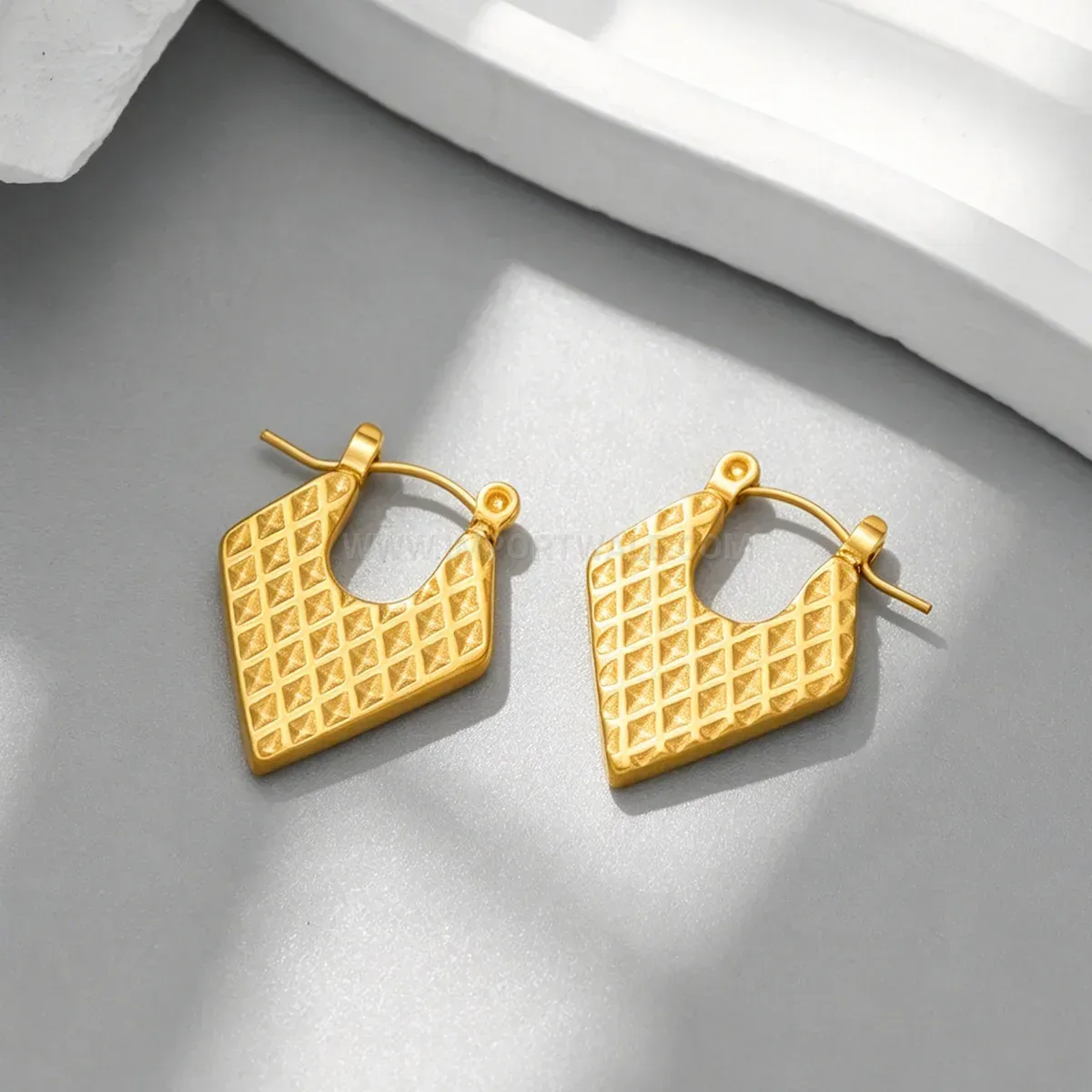 Textured Rhombus Stainless Steel Hoop Earrings in 18K Gold Tone