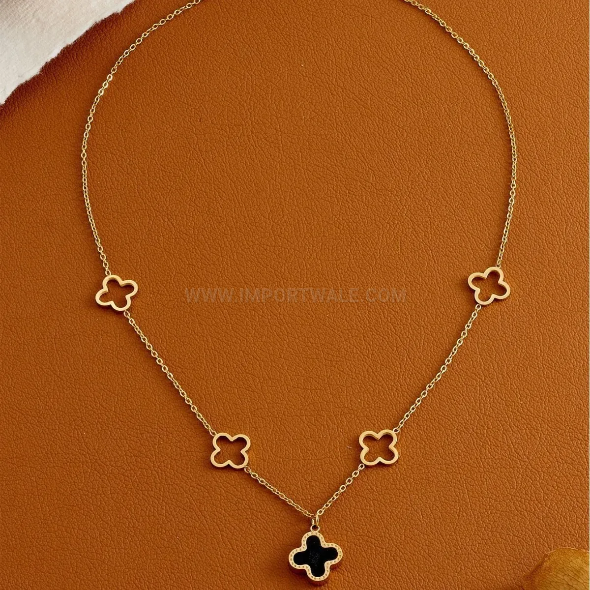 Chic Reversible Black and White Openwork Clover Titanium Steel Necklace