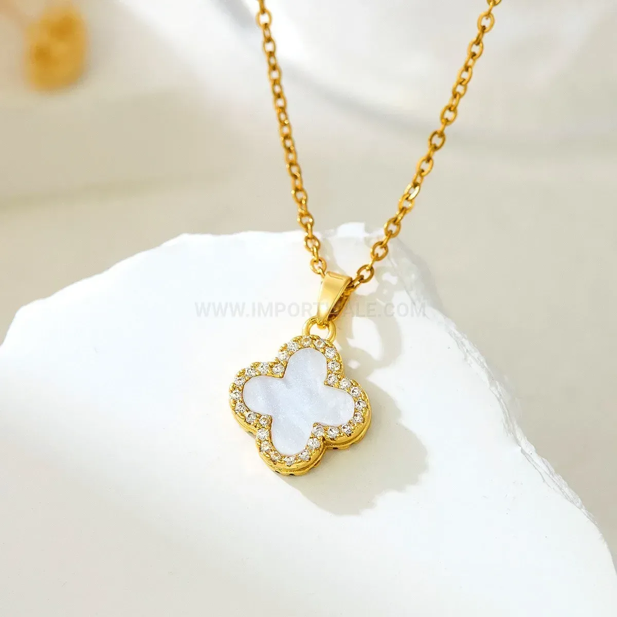 Elegant Reversible Four-Leaf Clover Stainless Steel Rhinestone Necklace