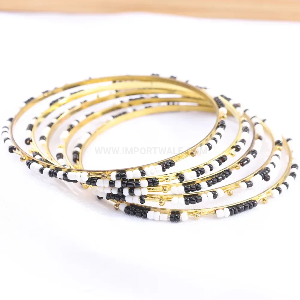 Elegant Black and White Beaded Gold-Plated Copper Bangle Bracelet