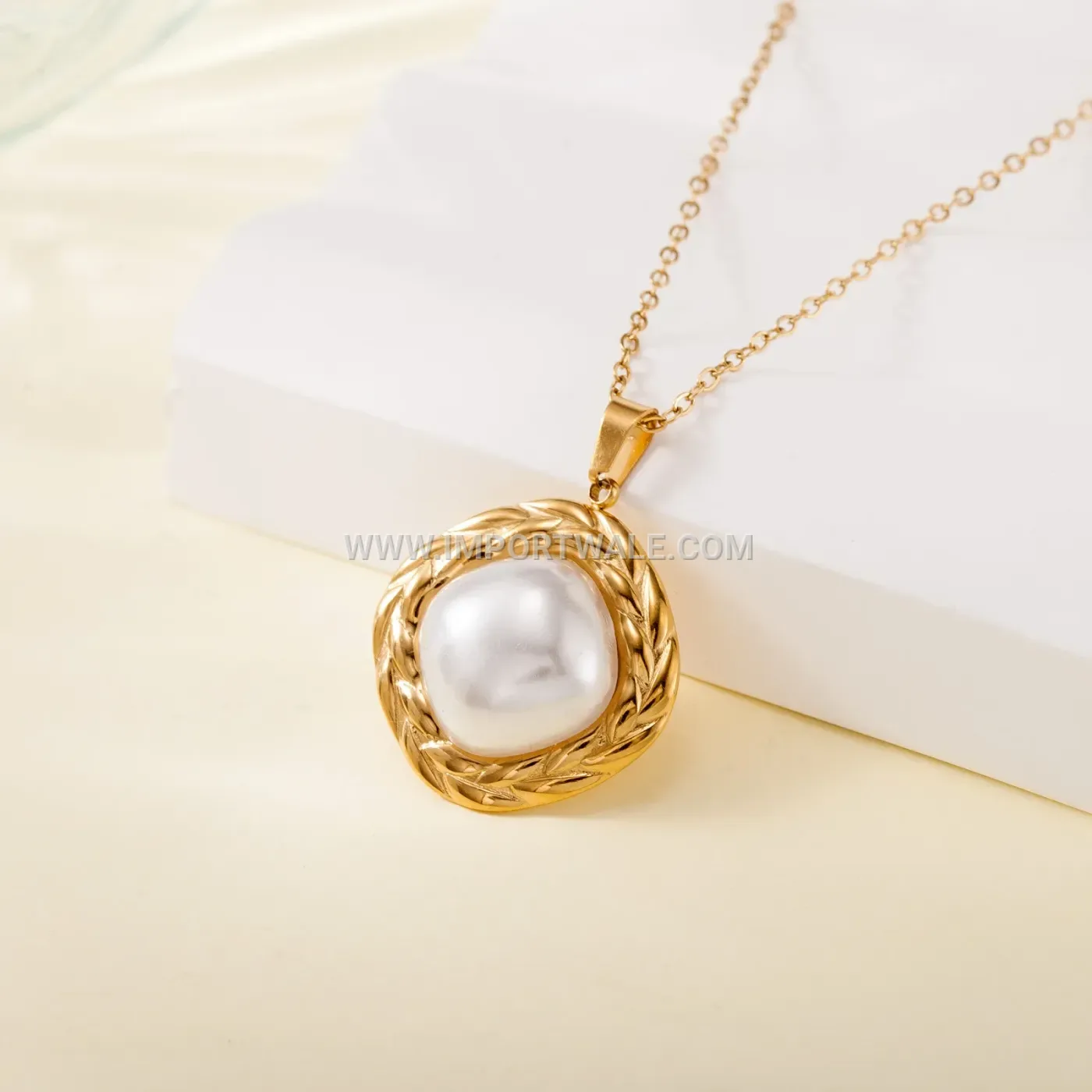 Gold Plated Stainless Steel Pendant Necklace with Cultured Pearl