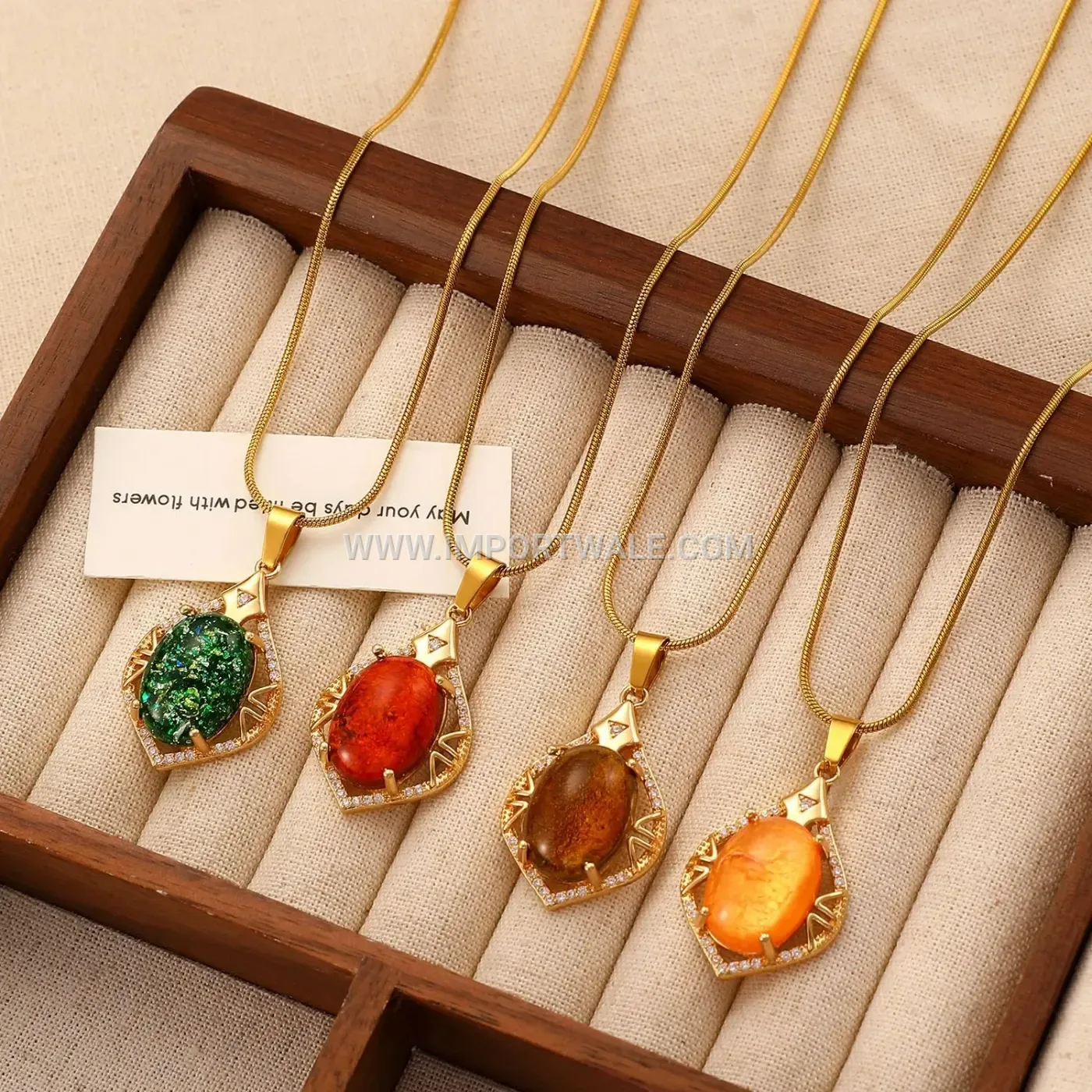 Baroque Style Stainless Steel Crystal Leaf Pendant Necklace