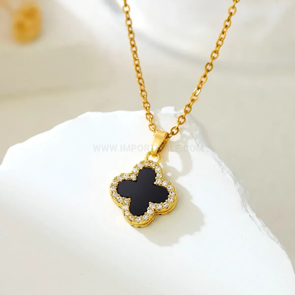 Elegant Reversible Four-Leaf Clover Stainless Steel Rhinestone Necklace