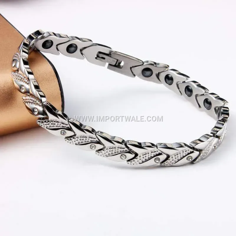 Men's Titanium Steel Fish Motif Magnetic Therapy Link Bracelet