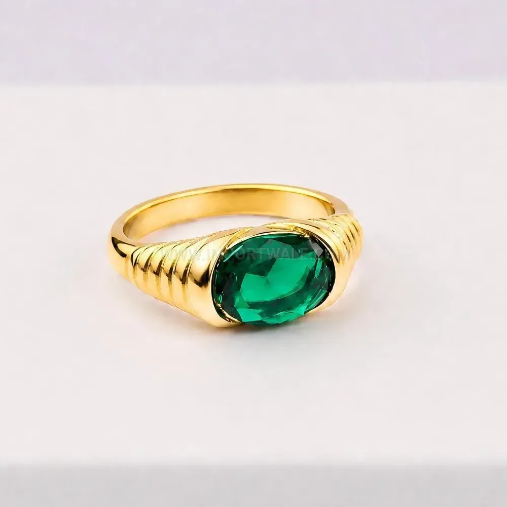 Stylish Striped Stainless Steel Ring Set with Green Gemstone Accent