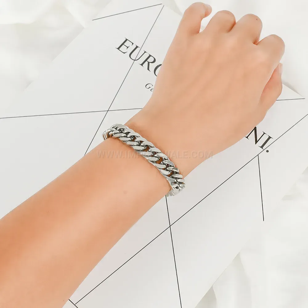 Sleek Stainless Steel Cuban Chain Bracelet with Square Box Clasp