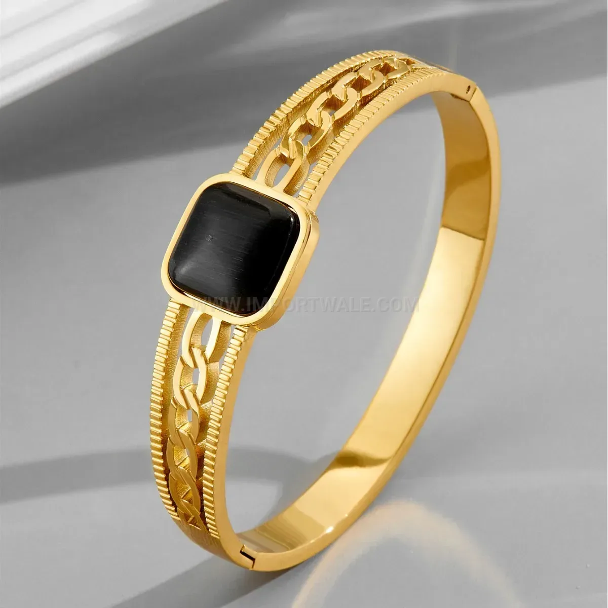 Hollow Geometric Cat Eye Stone Stainless Steel Bangle