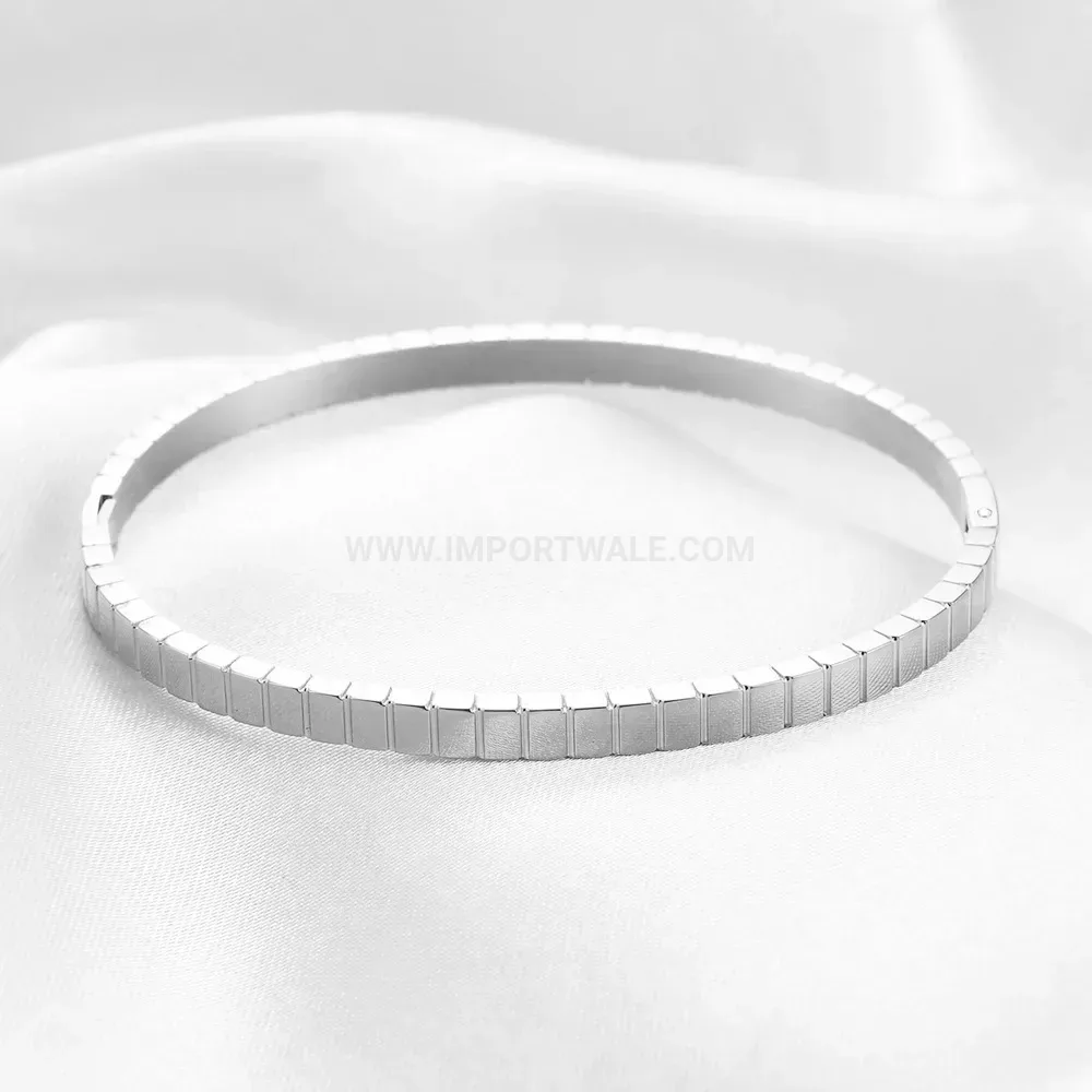 Bold Sleek 304 Stainless Steel Round Bangle Bracelet