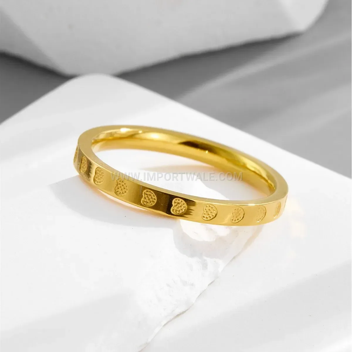 18K Gold Plated Heart Pattern Titanium Steel Ring