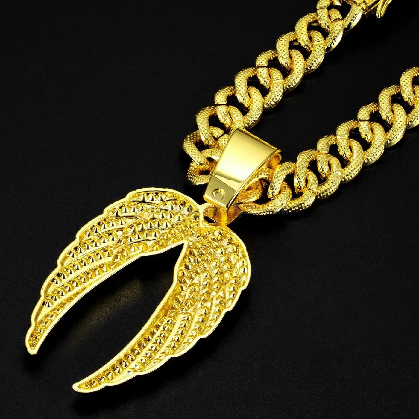 Full Rhinestone Paved Wings Hip Hop Pendant