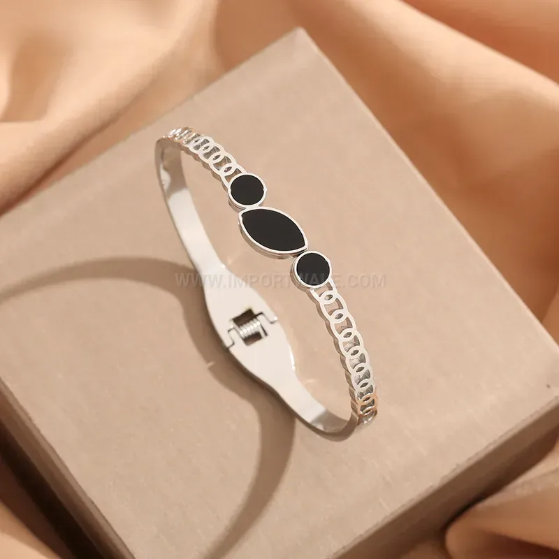 Black Shell Oval Titanium Steel Bangle Bracelet