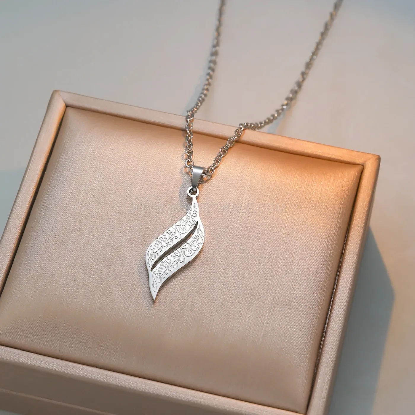 Elegant Leaf Motif 316L Stainless Steel Calligraphy Pendant Necklace