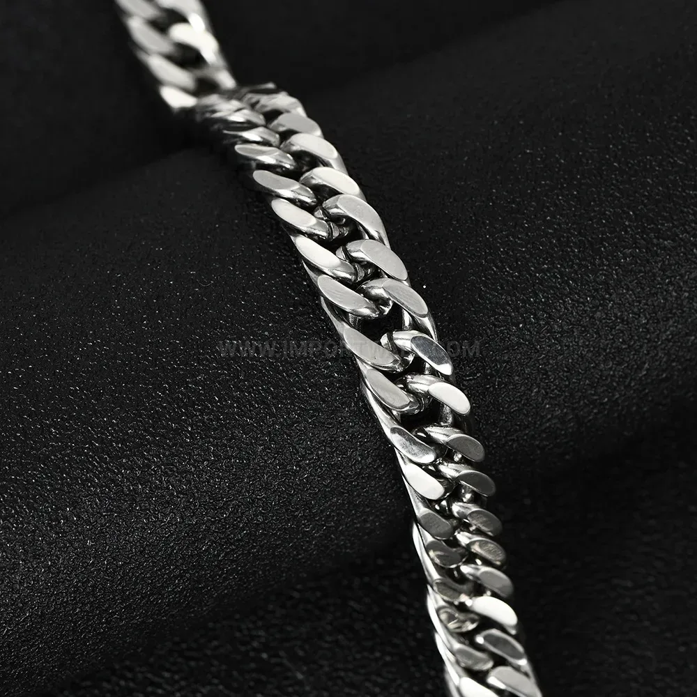 Sleek Stainless Steel Cuban Chain Bracelet with Square Box Clasp