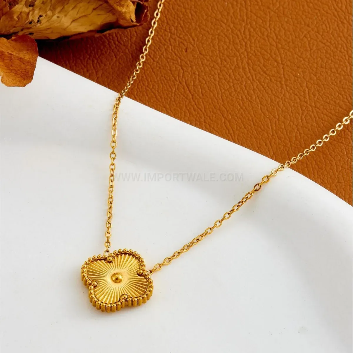 Fashion Vintage Four Leaf Clover Titanium Steel Gold Plated Necklace