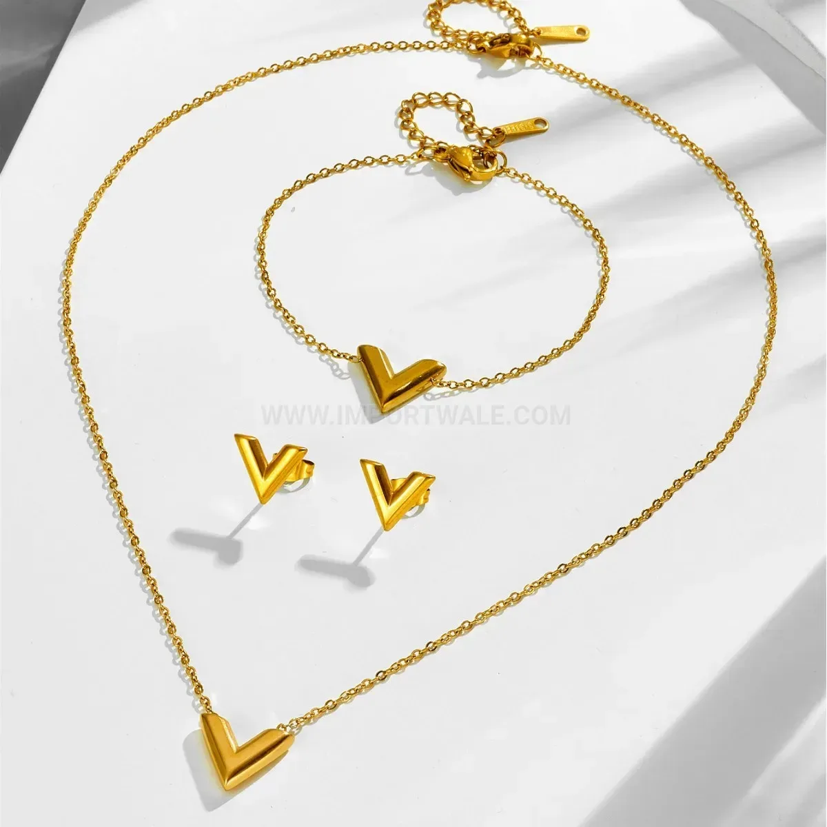 Gold Plated Stainless Steel Letter V Pendant Jewelry Set
