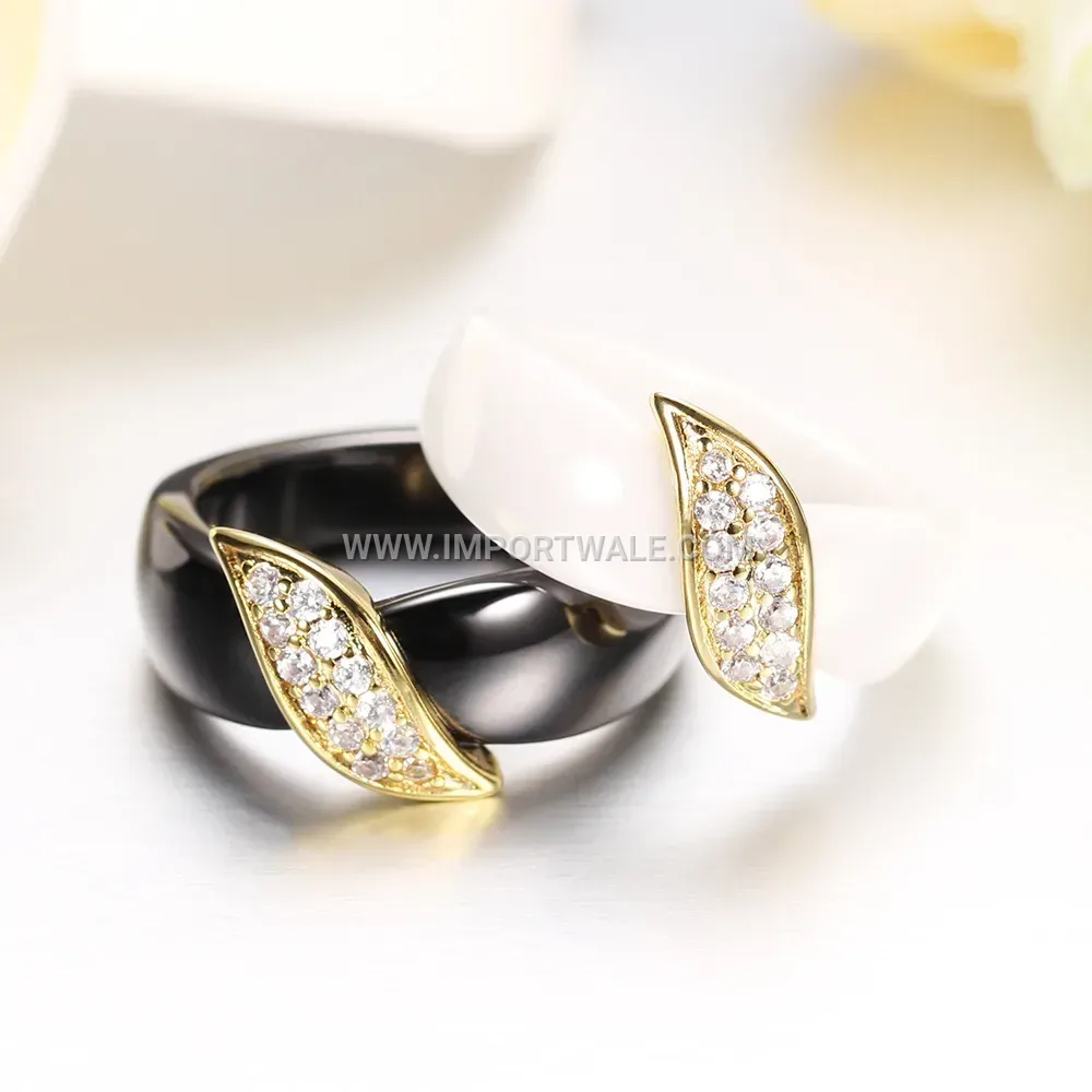 Leaf Motif Rhinestone Ceramic Ring