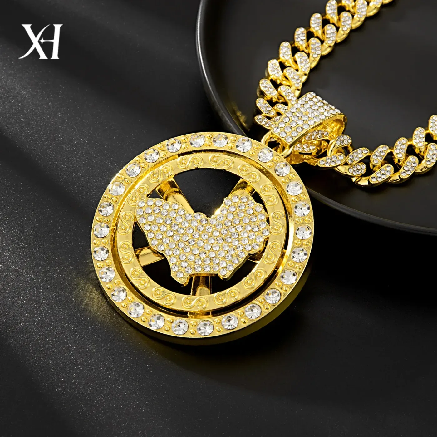 Stylish Rotating Africa Map Pendant Cuban Chain Necklace