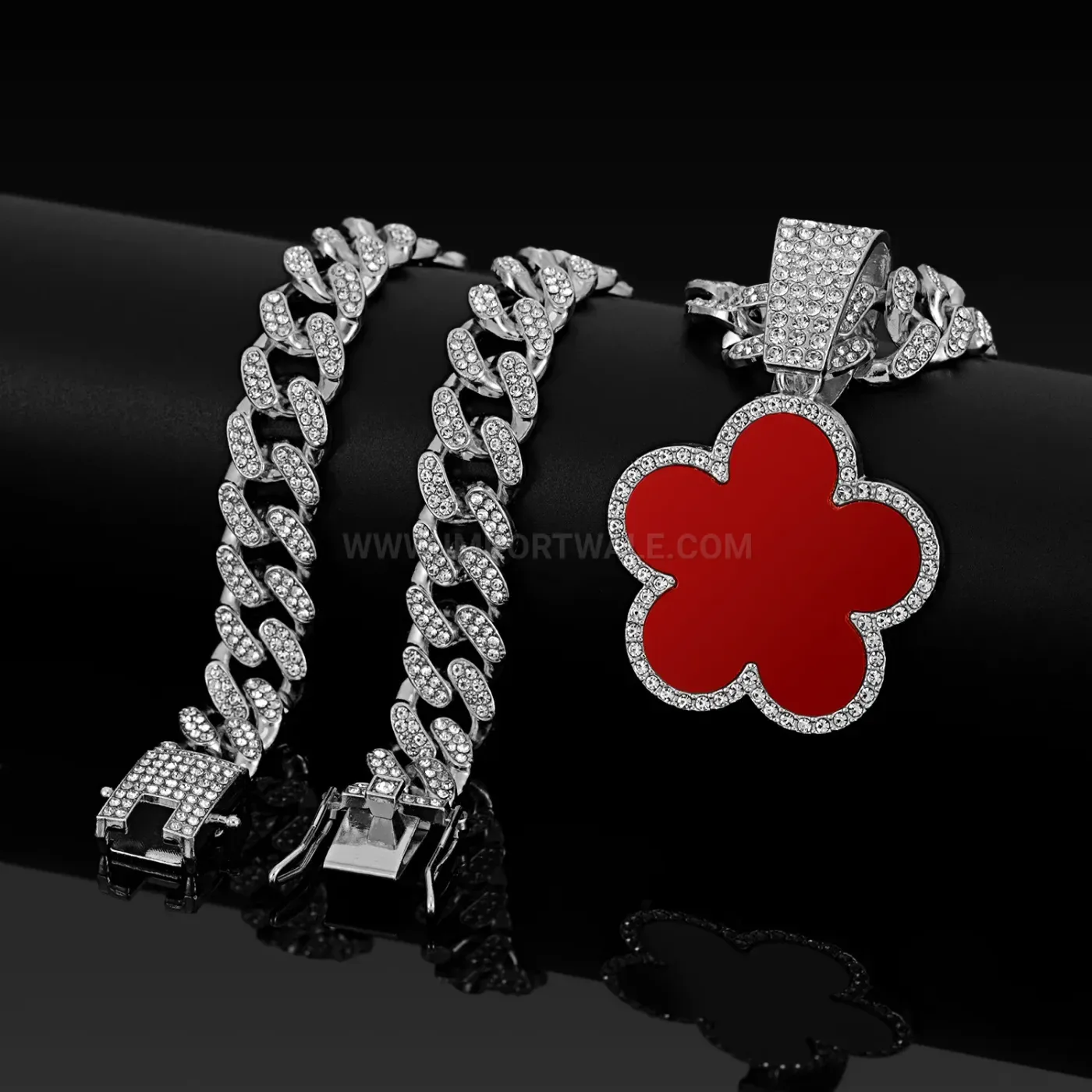Premium Faux Mother of Pearl Four Leaf Clover Cuban Necklace