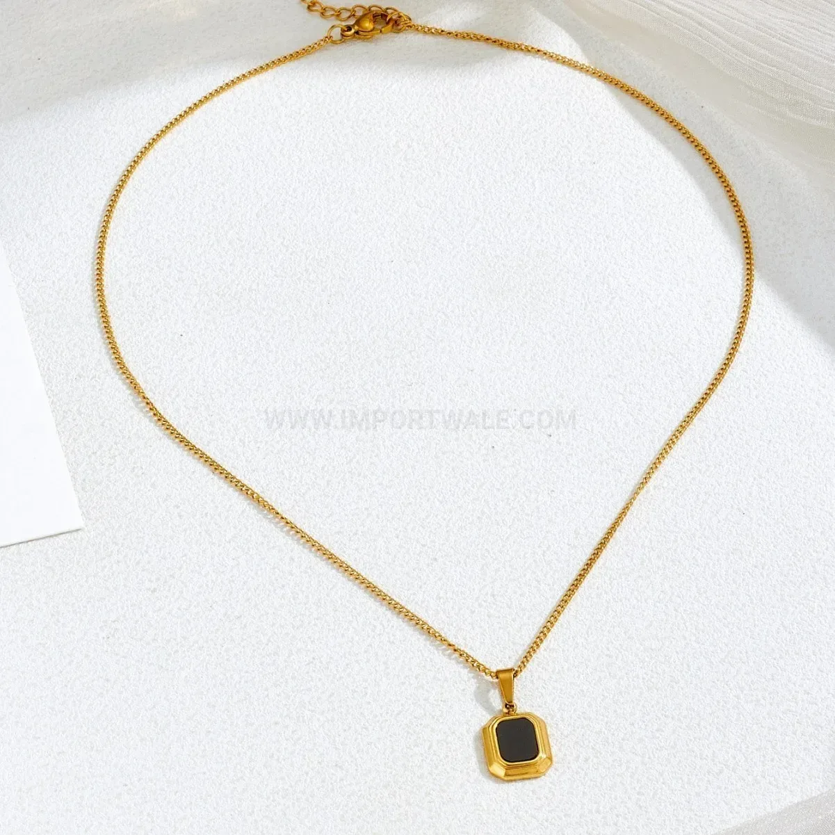 Elegant Square Pendant Titanium Steel Gold Plated Clavicle Necklace