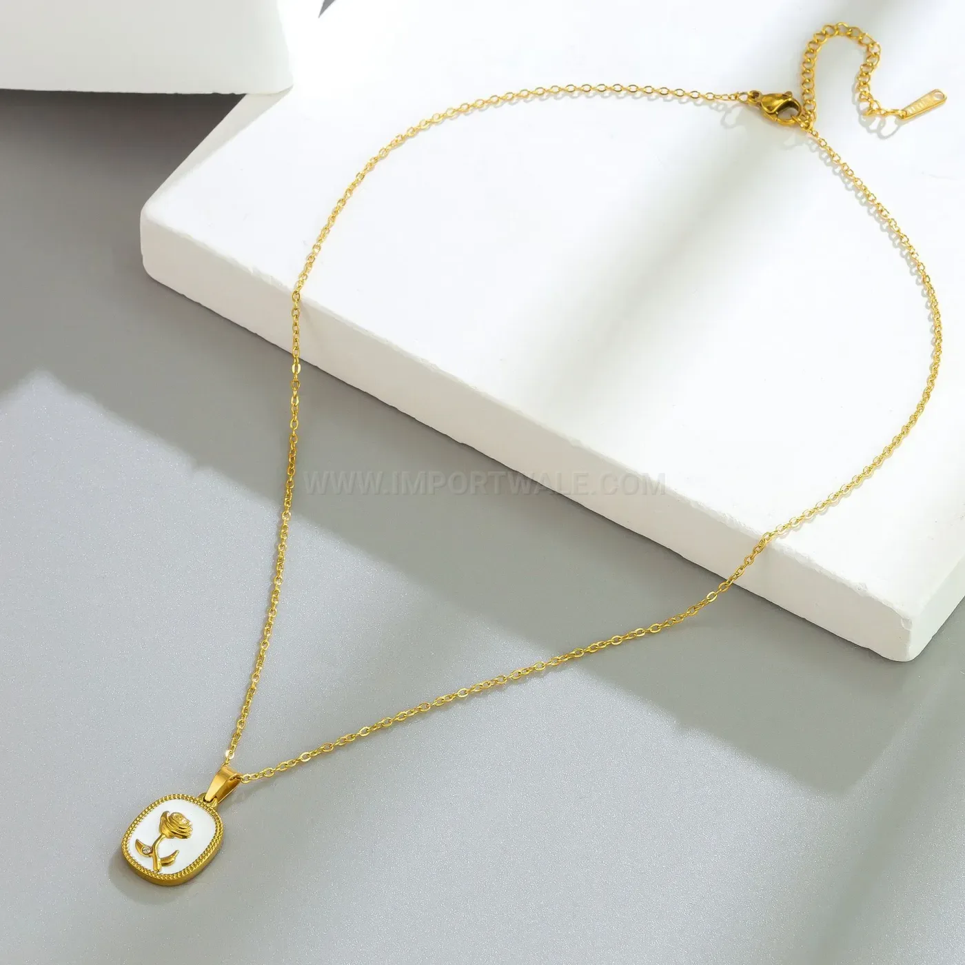 Chic Gold French Vintage White Enamel Rose Pendant Necklace