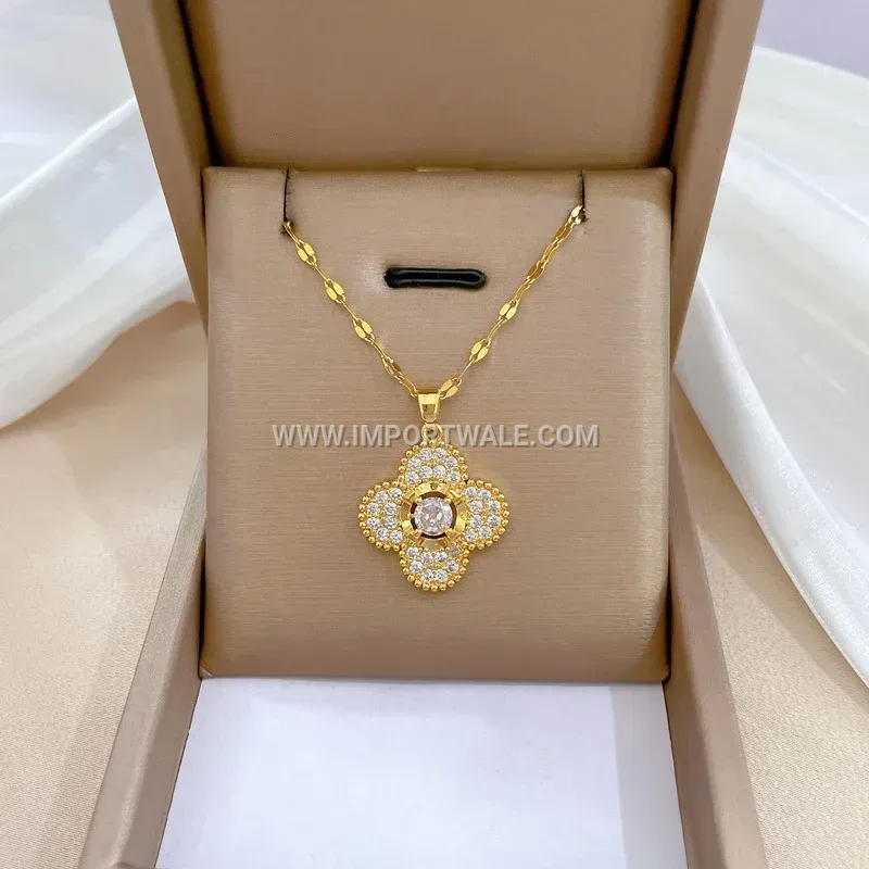 Minimalist 18K Gold Plated Collarbone Pendant Necklace
