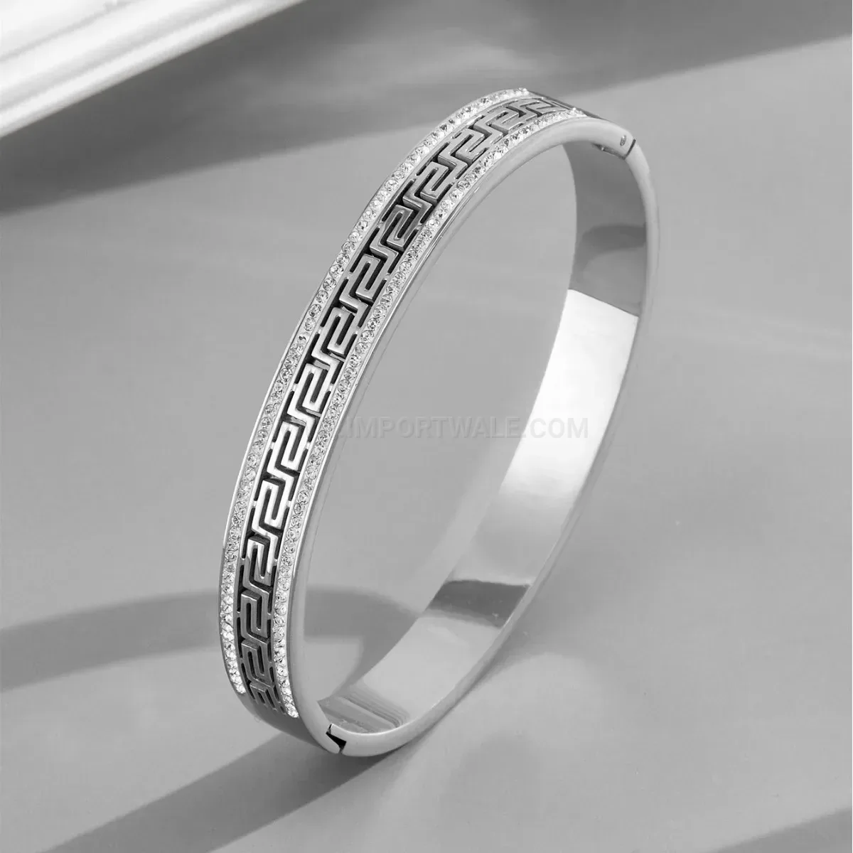 Designer Great Wall Pattern Titanium Steel Minimalist Bangle Bracelet
