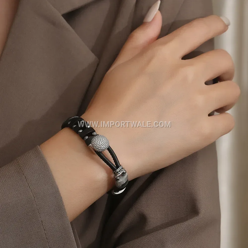 Vintage Wood Accent Chain Link Titanium Steel Men Bracelet