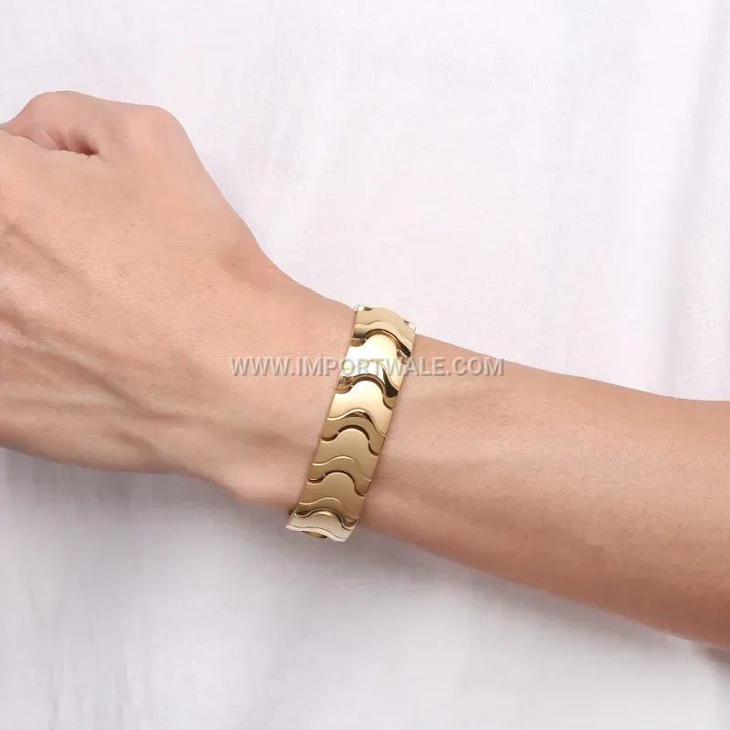 Wide Wave Pattern Gold Plated Titanium Steel Men's Magnetic Bracelet