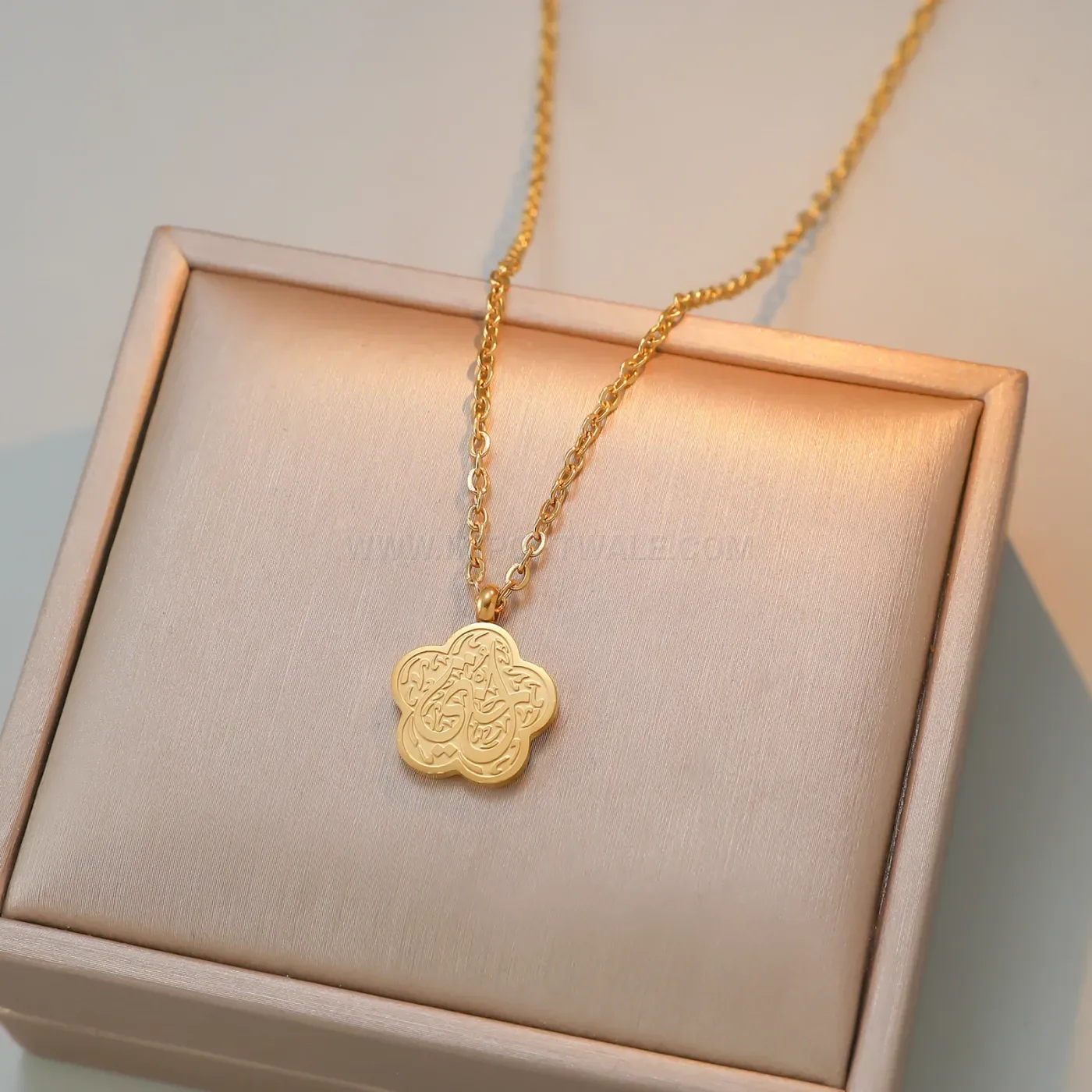 Bold Stainless Steel Four Leaf Clover Islamic Ayatul Kursi Pendant Necklace