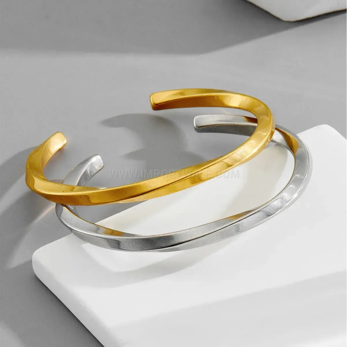 Elegant Twisted Geometric Gold Plated Titanium Steel Open Bangle