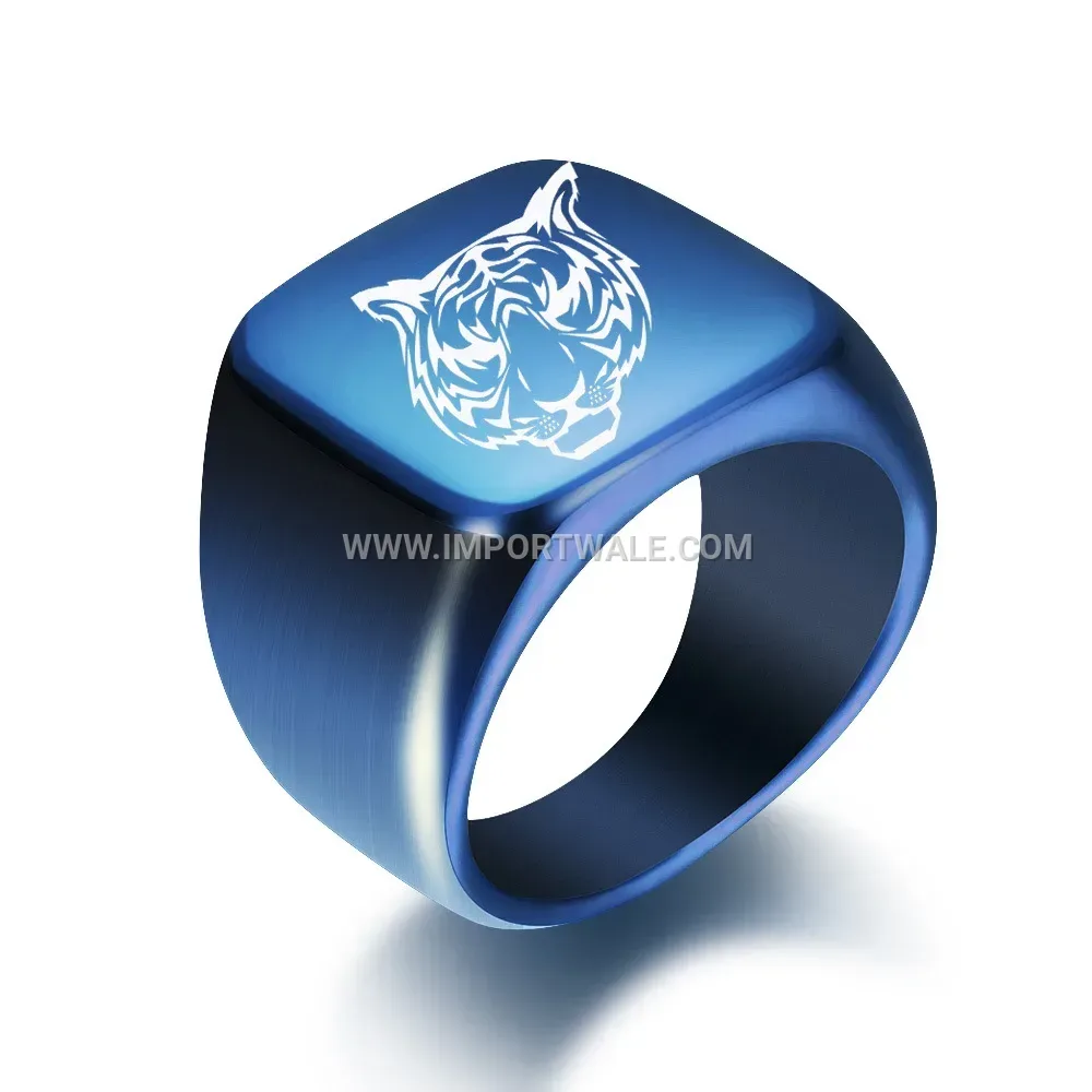 Square Stainless Steel Engraved Leopard Signet Ring