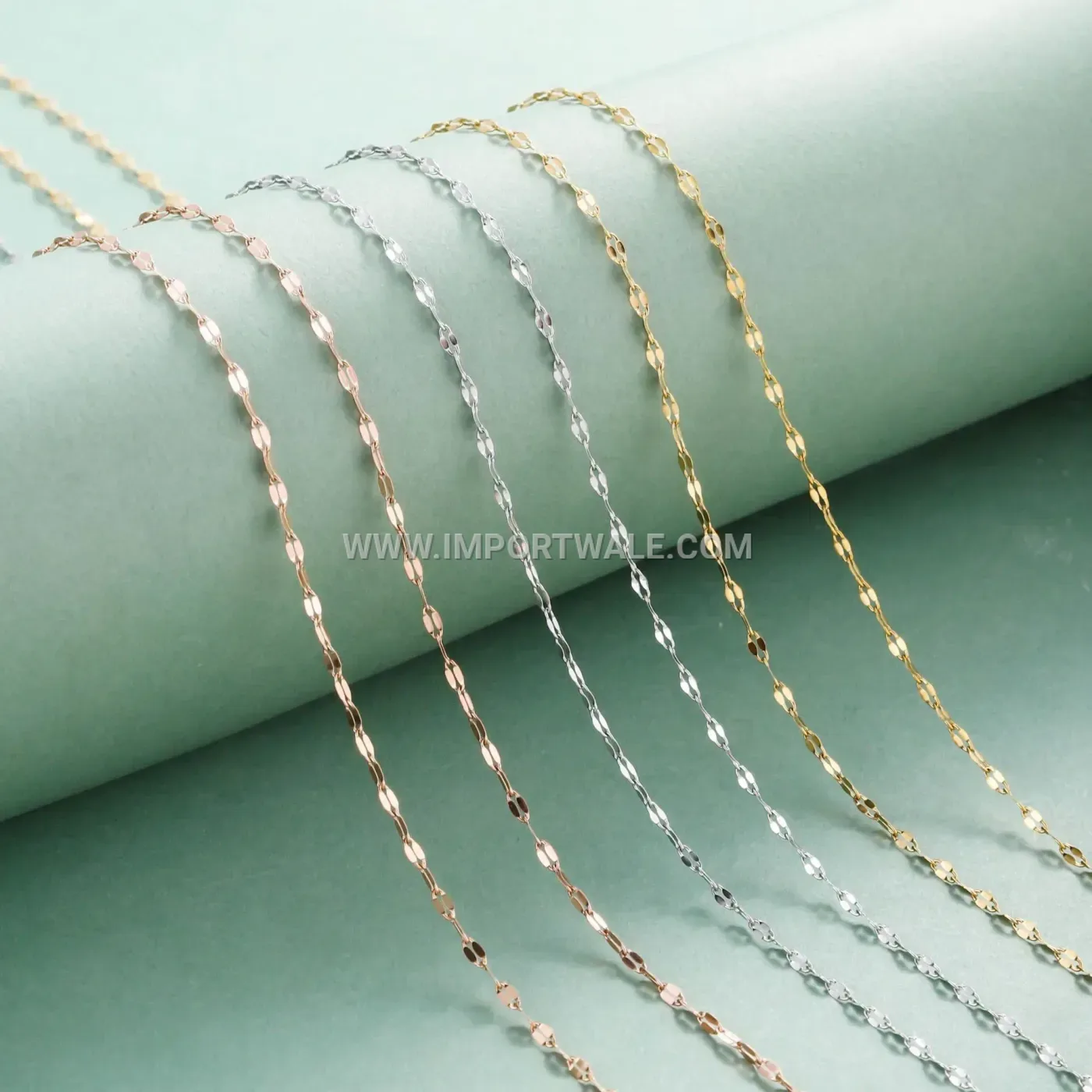 18K Gold Plated Stainless Steel Minimalist Lip Chain Necklace