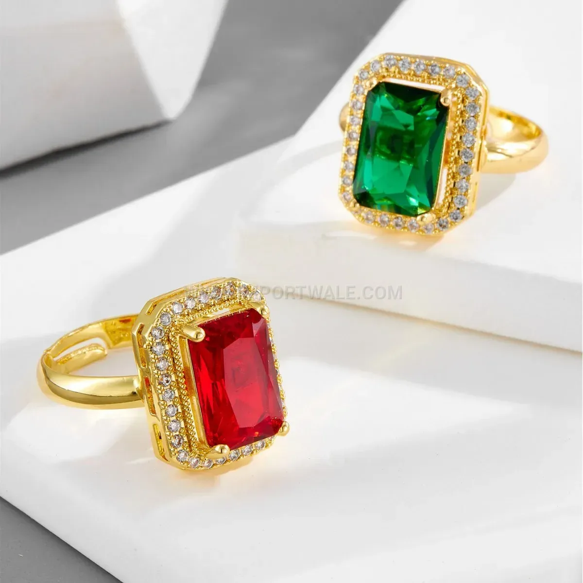 Vintage Emerald Gemstone Titanium Steel Jewelry Set