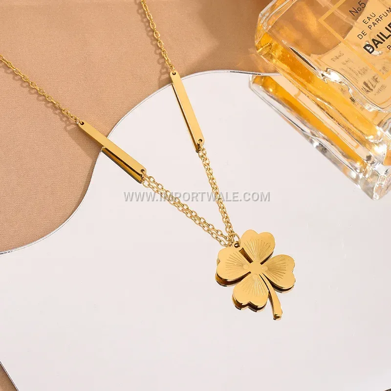 Heart Four-Leaf Clover Titanium Steel Pendant Necklace
