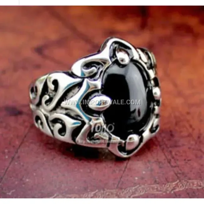 Vintage Oval Agate Inlaid Titanium Steel Signet Ring
