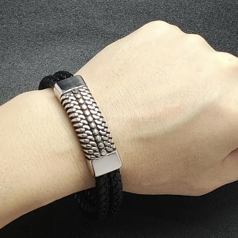 Stylish Sleek Dual-Tone Leather and Stainless Steel Minimalist Men's Wristband